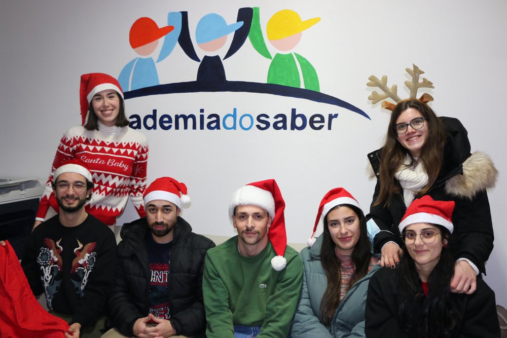 A equipa do hub na Academia do Saber